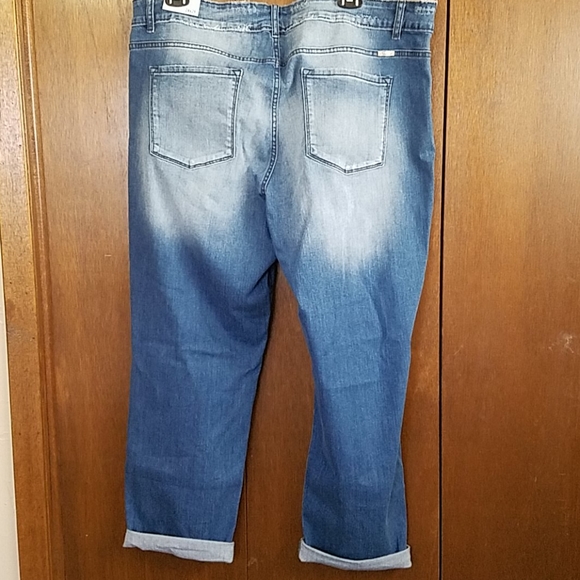 NWT KanCan Distressed Denim Jeans 24 - Picture 5 of 6
